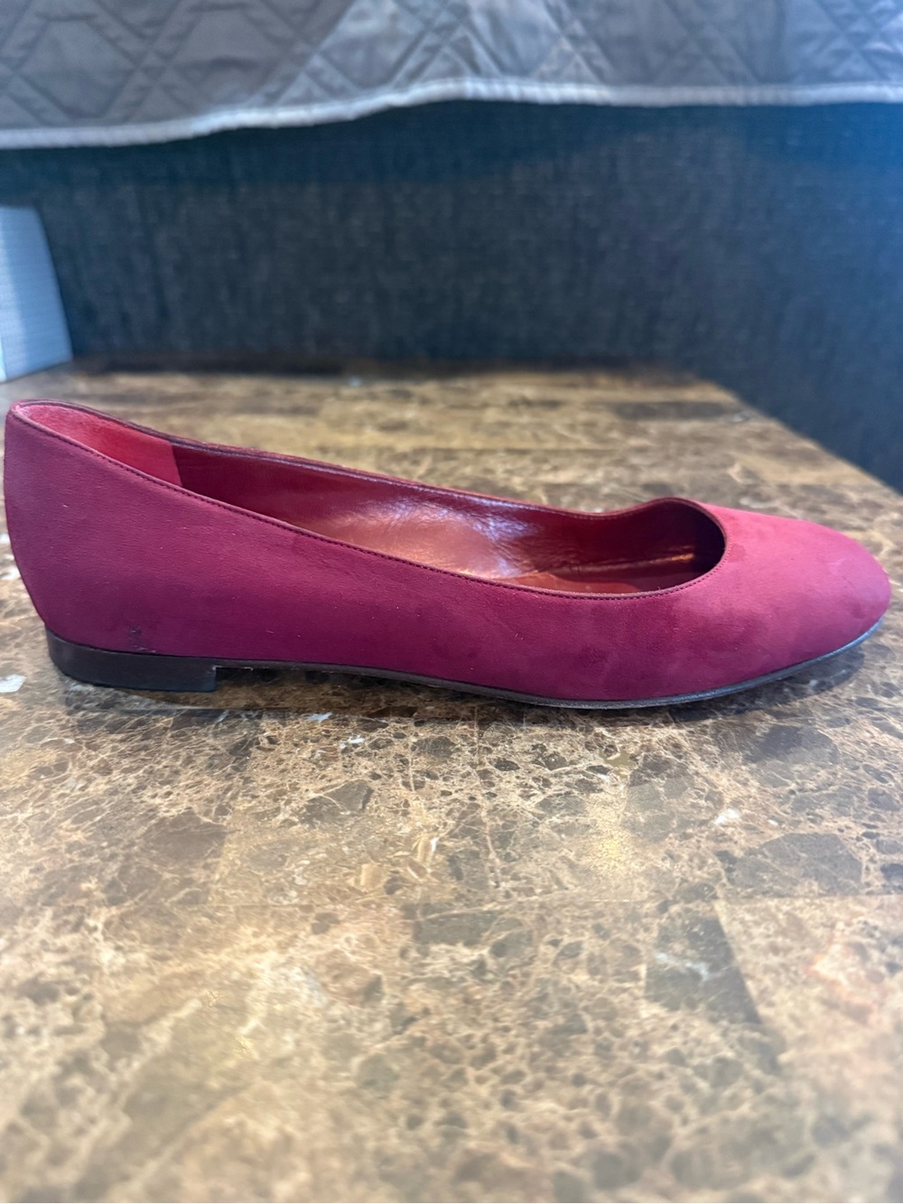 Manolo Blahnik. Burgundy Suede Tere Round-Toe Skimmer Ballet Flat. 37.5. - Picture 3 of 13